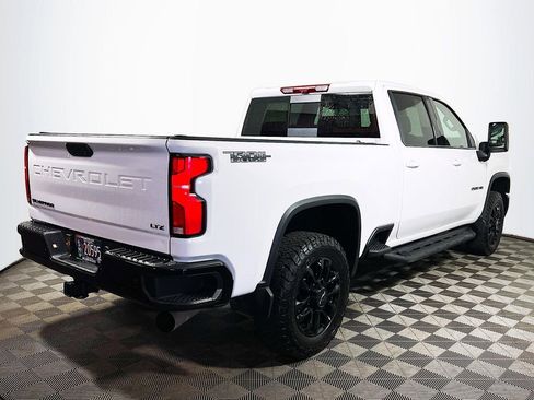 Used 2025 Chevrolet Silverado 2500 LTZ w/ LTZ Plus Package image 7