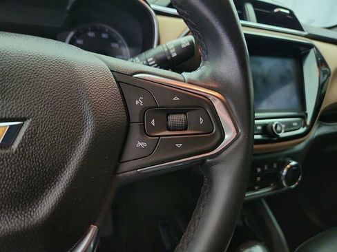 Used 2021 Chevrolet TrailBlazer ACTIV w/ Technology Package FWD image 22