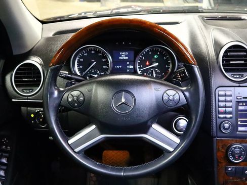 Used 2012 Mercedes-Benz GL 450 4MATIC image 11