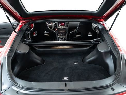 Used 2015 Nissan 370Z NISMO image 24