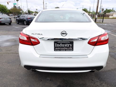 Used 2017 Nissan Altima 2.5 S w/ Power Driver Seat Package image 5