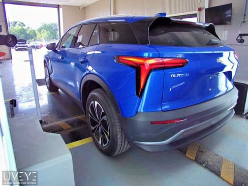 Used 2024 Chevrolet Blazer EV LT AWD/4WD image 8