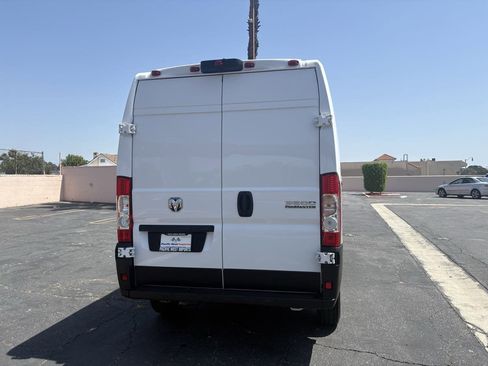 Used 2025 RAM ProMaster 3500 w/ Convenience Group image 31