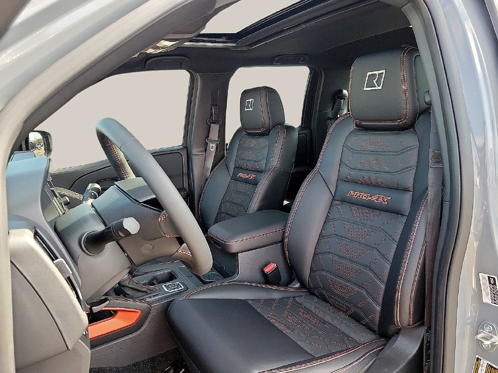 Used 2026 Nissan Frontier PRO-4X w/ Pro Premium Package AWD/4WD image 11