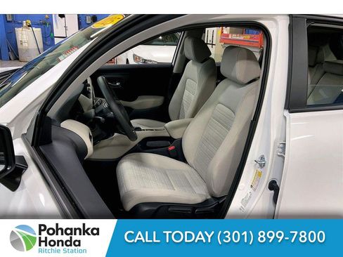 Used 2025 Honda HR-V LX image 18