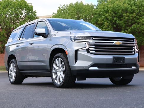 Used 2023 Chevrolet Tahoe High Country w/ Premium Package 2 AWD/4WD image 1