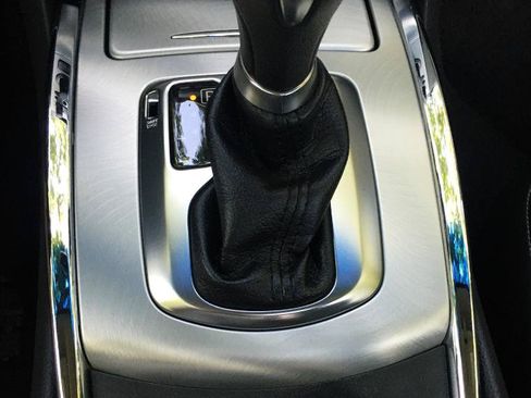 Used 2014 INFINITI Q60 Journey w/ Premium Package RWD image 14