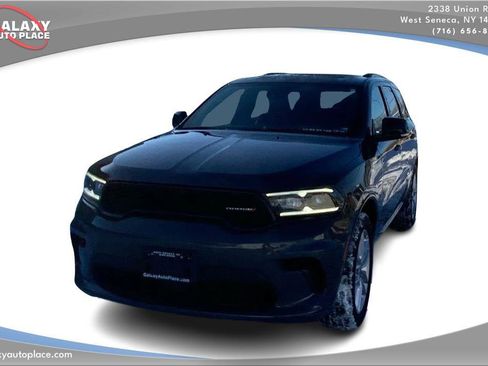Used 2024 Dodge Durango GT image 2