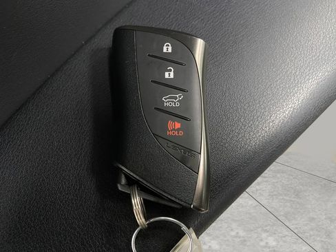 Certified 2025 Lexus RX 350 AWD image 33