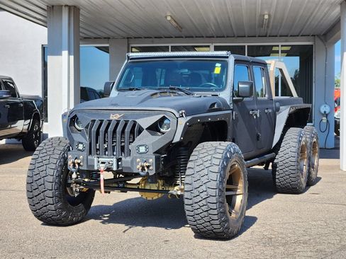 Used 2021 Jeep Gladiator Sport AWD/4WD image 4