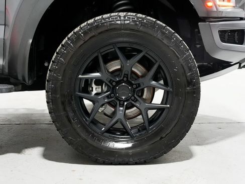 Used 2018 Ford F150 Raptor w/ Equipment Group 802A Luxury AWD/4WD image 44