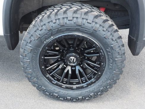 Used 2020 Chevrolet Silverado 2500 LT w/ All Star Edition AWD/4WD image 9