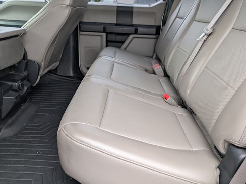 Used 2018 Ford F250 XL w/ Power Equipment Group AWD/4WD image 15