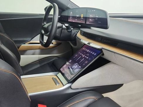 Used 2023 Lucid Air Touring AWD/4WD image 37