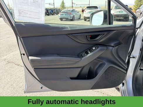 Used 2021 Subaru Crosstrek 2.0i Premium w/ Moonroof Package AWD/4WD image 12