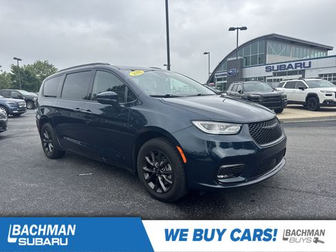 Used 2022 Chrysler Pacifica Touring-L w/ S Appearance Package AWD/4WD image 1