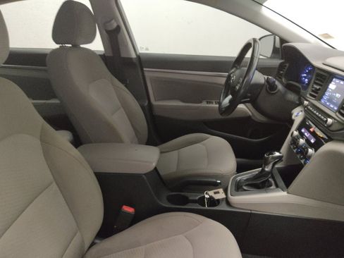 Used 2019 Hyundai Elantra Value Edition FWD image 21