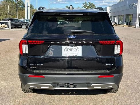 Used 2026 Ford Explorer Active w/ Active Comfort Package AWD/4WD image 4
