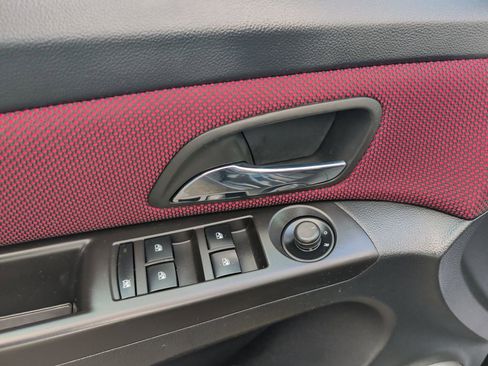 Used 2014 Chevrolet Cruze LT w/ All-Star Edition image 10