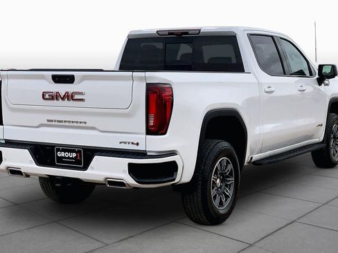 Used 2024 GMC Sierra 1500 AT4 w/ Technology Package AWD/4WD image 13