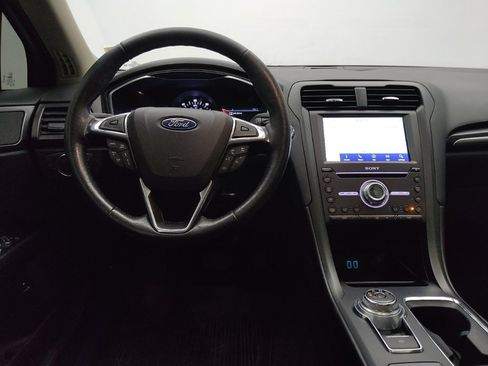 Used 2020 Ford Fusion Energi Titanium image 22
