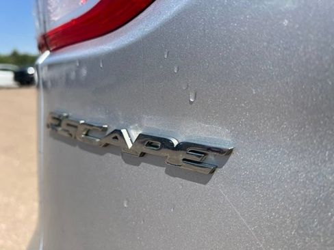 Used 2014 Ford Escape SE w/ Equipment Group 201A AWD/4WD image 13