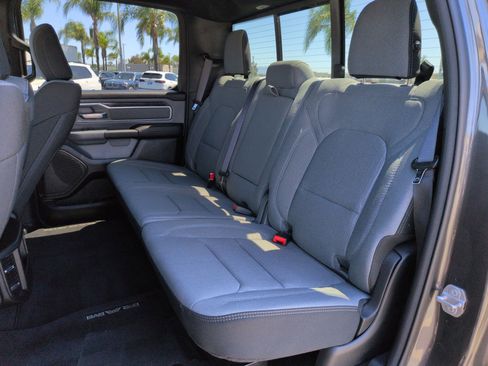Used 2022 RAM 1500 Big Horn AWD/4WD image 30