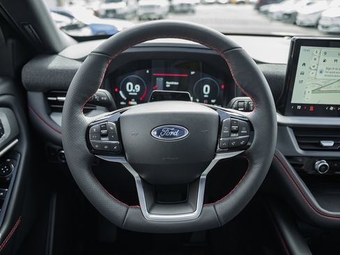 New 2026 Ford Explorer ST-Line w/ ST-Line Street Pack image 32