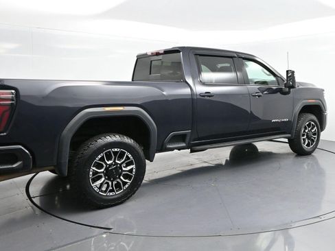 Used 2024 GMC Sierra 2500 AT4 w/ AT4 Premium Plus Package AWD/4WD image 7