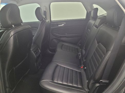 Used 2019 Ford Edge SEL w/ Equipment Group 201A FWD image 18