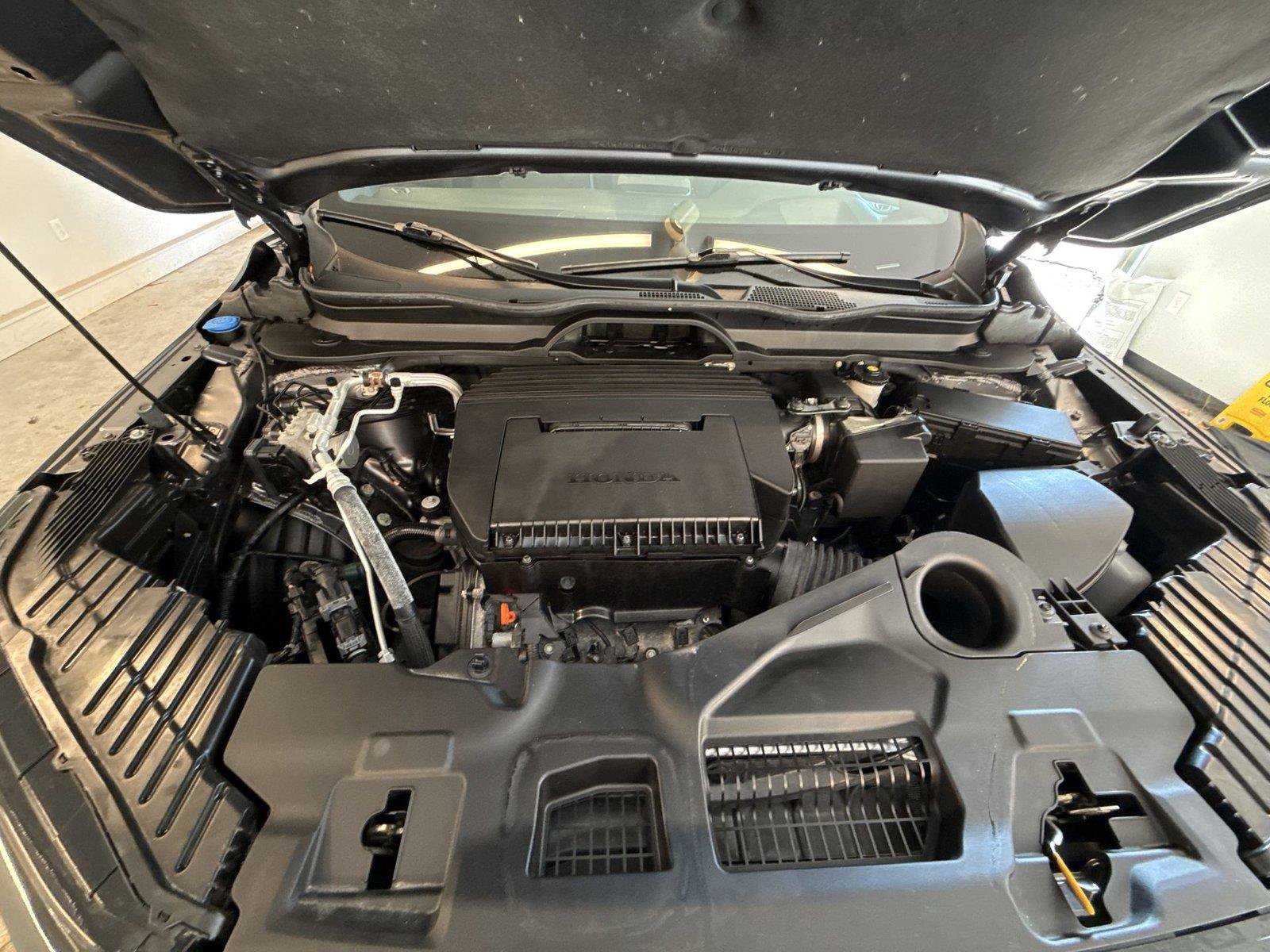 Used 2025 Honda Pilot Black Edition image 18