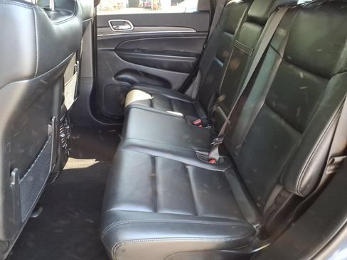 Used 2021 Jeep Grand Cherokee Limited AWD/4WD image 17