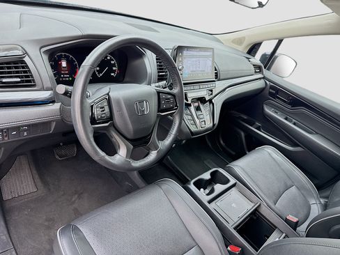 Used 2025 Honda Odyssey Elite image 7