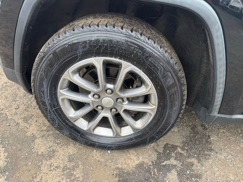 Used 2014 Jeep Grand Cherokee Limited image 14