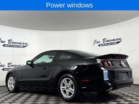 Used 2014 Ford Mustang Coupe RWD image 9