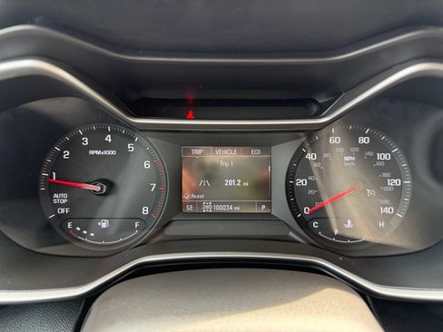 Used 2021 Chevrolet TrailBlazer LS AWD/4WD image 25
