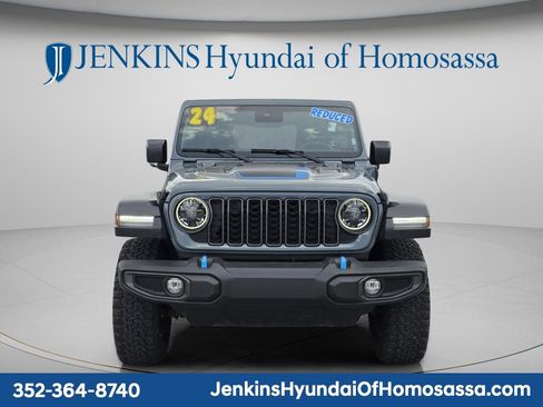 Used 2024 Jeep Wrangler Unlimited Rubicon 4xe AWD/4WD image 12