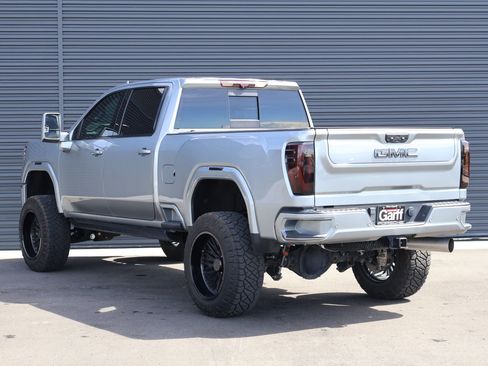 Used 2024 GMC Sierra 3500 Denali Ultimate image 7