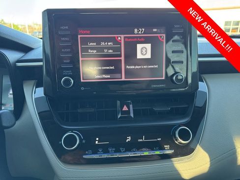 Used 2022 Toyota Corolla Cross L image 9