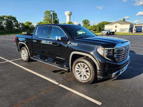 Used 2022 GMC Sierra 1500 Denali AWD/4WD image 9