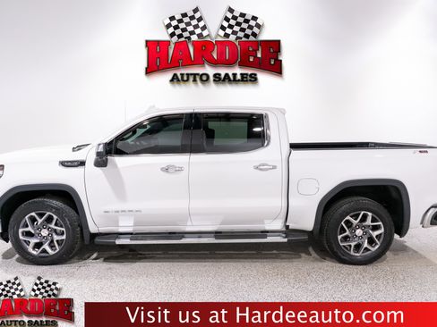 Used 2023 GMC Sierra 1500 SLT w/ SLT Premium Package AWD/4WD image 1