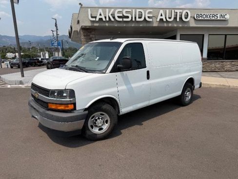 Used 2020 Chevrolet Express 2500 w/ Driver Convenience Package RWD image 2