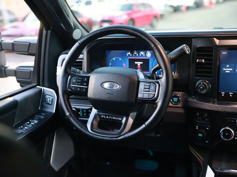 Used 2025 Ford F450 Platinum w/ FX4 Off-Road Package AWD/4WD image 30