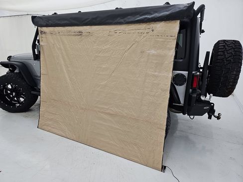Used 2016 Jeep Wrangler Unlimited Sport w/ Quick Order Package 24S AWD/4WD image 38