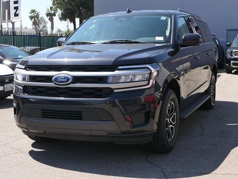 Used 2024 Ford Expedition Max XLT RWD image 6