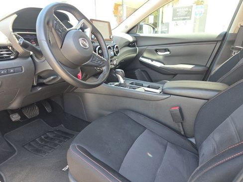 Used 2025 Nissan Sentra SR FWD image 4