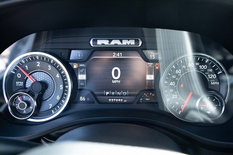 Used 2023 RAM 1500 Laramie AWD/4WD image 12