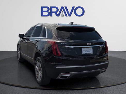 Used 2023 Cadillac XT5 Premium Luxury w/ Technology Package FWD image 3