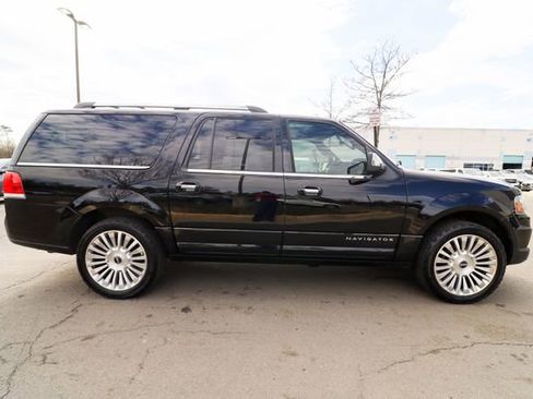 Used 2016 Lincoln Navigator L Reserve image 15