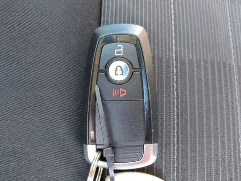 Used 2017 Ford Edge SEL w/ Cargo Accessory Package image 32